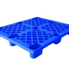 Roto molded pallet (1)