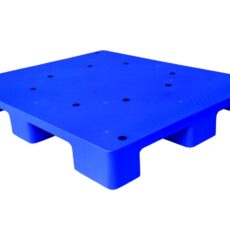 Roto molded pallet (4)
